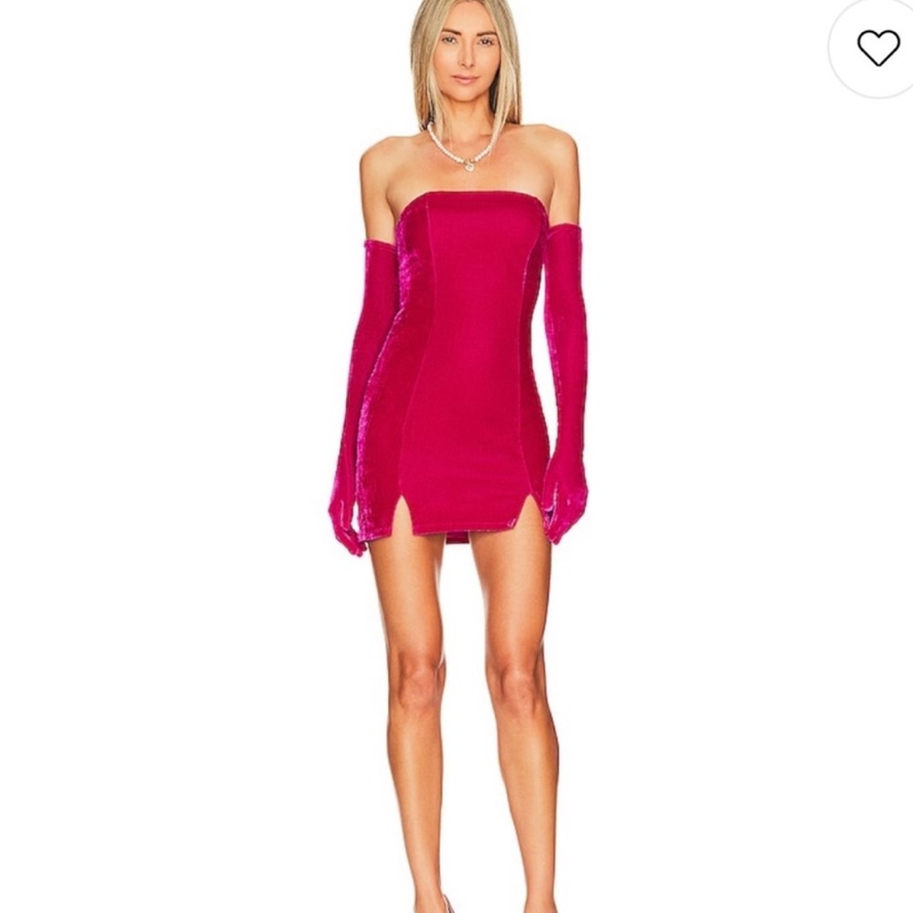 Pink strapless dress with gloves